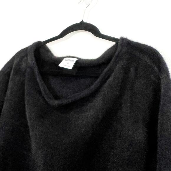 Gymshark Whitney Simmons Oversized Eyelash Knit Sweater Womens XS Fuzzy Athletic - Picture 3 of 7